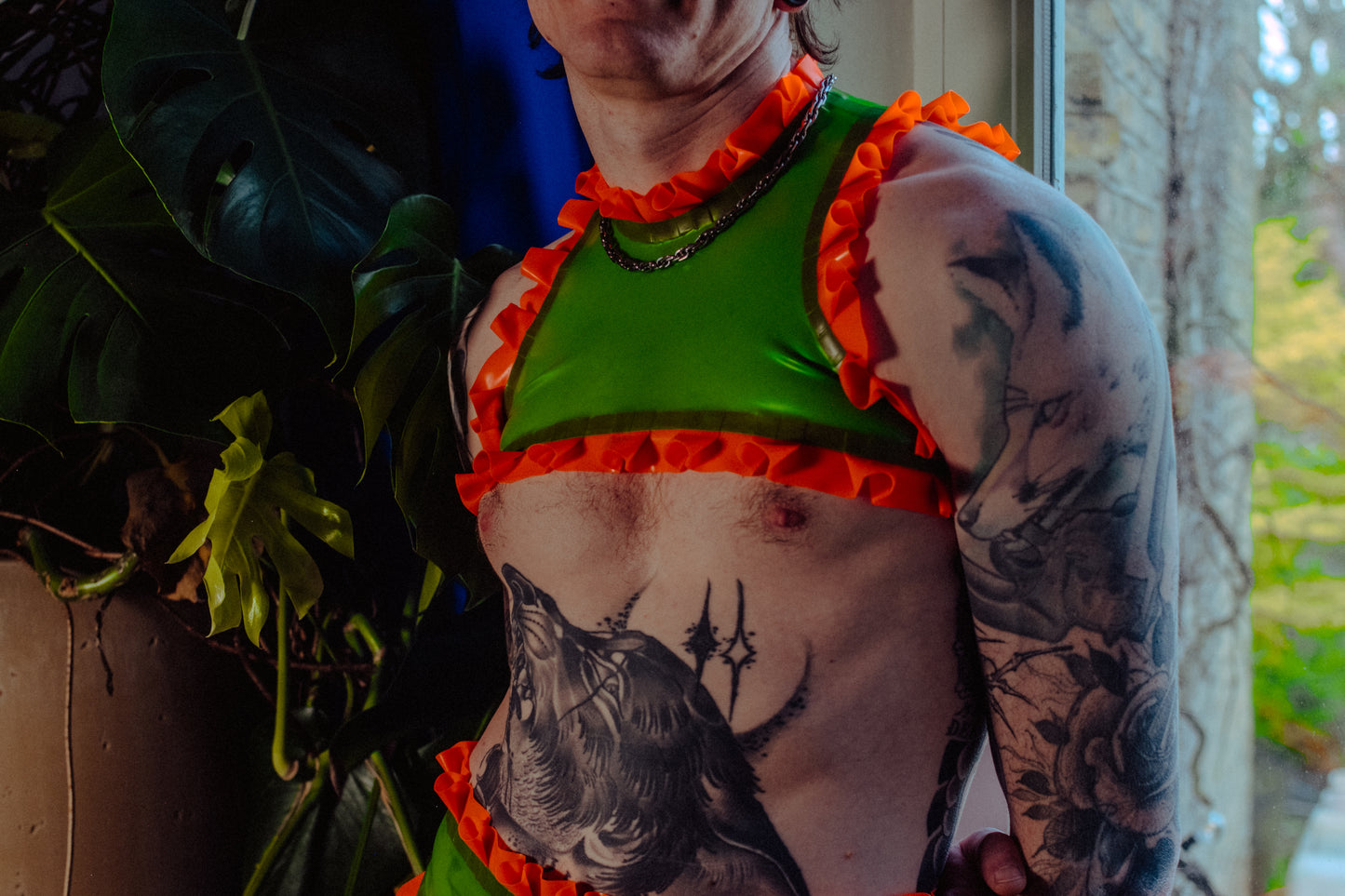 Ren's Frilly Overboob Crop